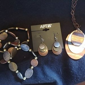 Apt 9 jewelry set
